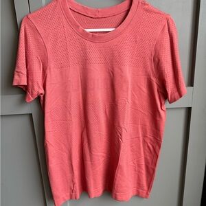 lululemon athletica Coral Short Sleeve Tee